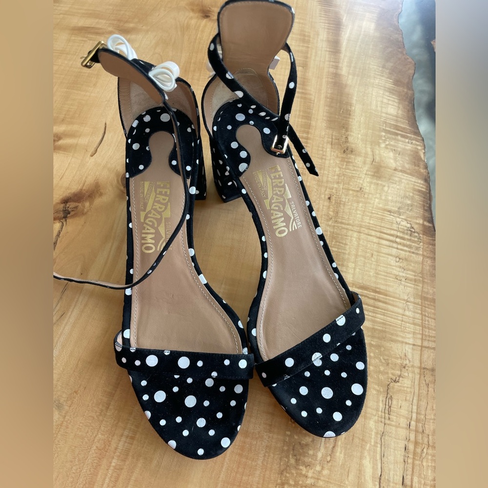 Salvatore Ferragamo Black and White Polka Dot Women's Sandals- Sz 9- Worn Once - Picture 3 of 8